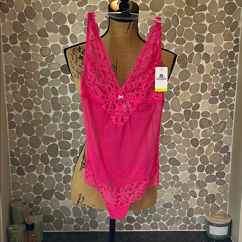NWT Wacoal b.tempt’d Pink Lace Chemise with Plunging Neckline
